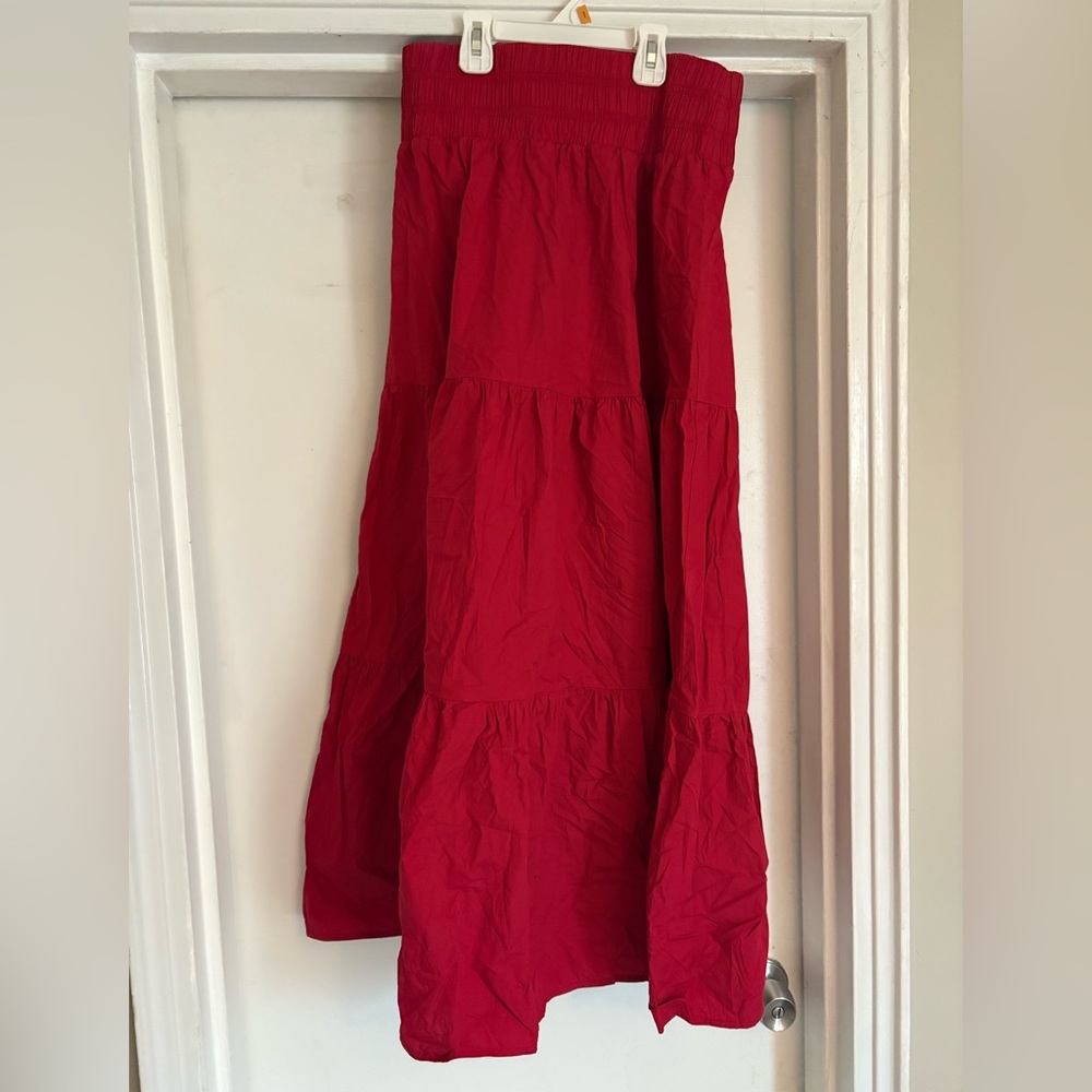 Hill House Florence skirt
Red
Size small 
NWT